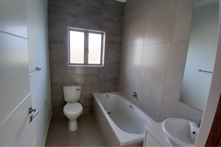 3 Bedroom Property for Sale in Mooikloof Country Estate Western Cape